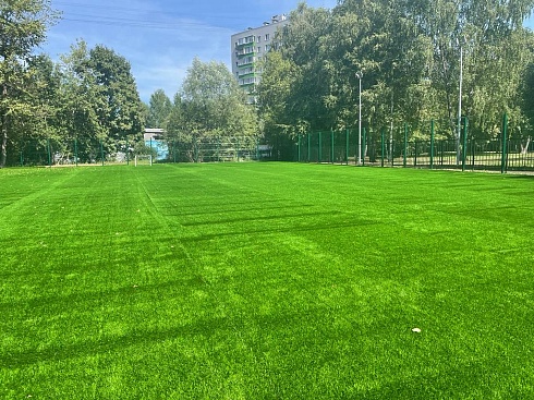 Укладка искусственного газона