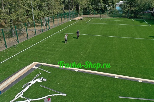 Укладка искусственного газона